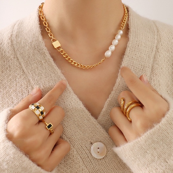 Natural Pearls, Lock, Curb and Chain 18K Real Gold Plated Necklace - Picture 7 of 12